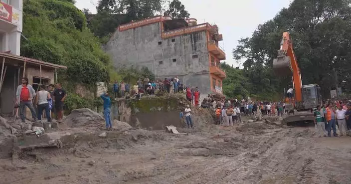 尼泊爾山洪暴發死亡人數增至389人
