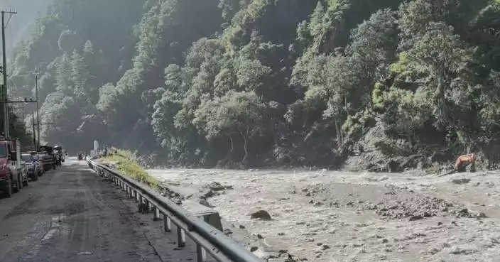 西藏吉隆口岸泥石流救援暫停 堰塞湖潰決風險高