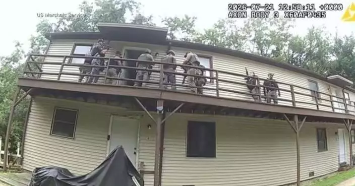 準備破門捉拿嫌犯 美特警遇建築物二樓走廊突坍塌墮下7傷 目標男事後落網