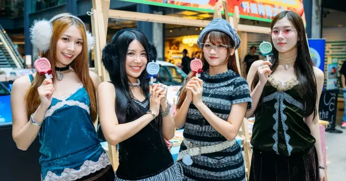 Lolly Talk四成員輪流擔任二手服飾店限定店長 與粉絲以回收物料升級再造波板糖造型鎖匙扣