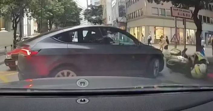 9.6銅鑼灣Tesla撞警電單車 警指被撞警員情況穩定