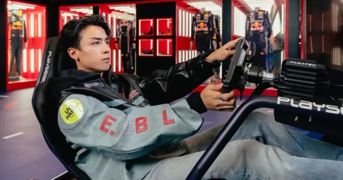 《RACE TO GLORY》AK體驗全港首個商場大型方程式賽車活動 江𤒹生率先落場強攻超經典賽道