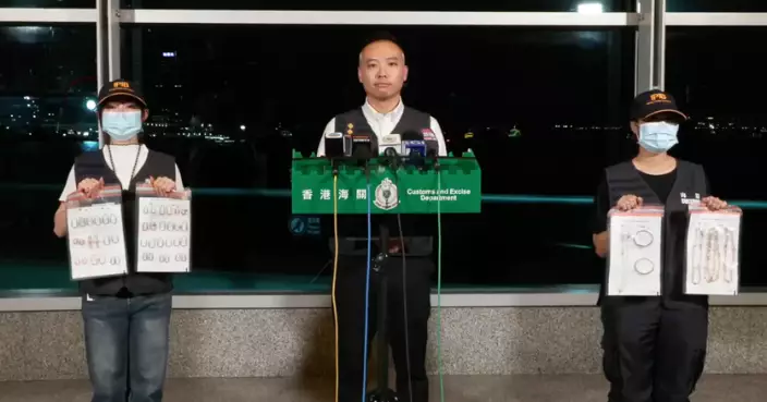 海關搜會展珠寶首飾展攤位及涉案公司 檢27件懷疑侵權首飾拘兩人