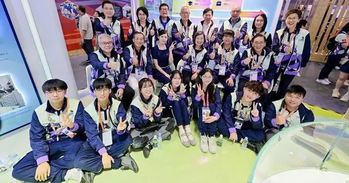 蔡若蓮赴上海出席世界技能大賽　為歷來最大規模41人港代表團打氣