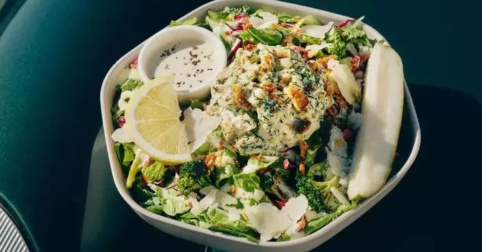 Sweetgreen 委任 Molly Baz 為首位駐場廚師 推出三款午餐新品