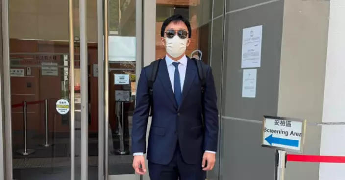 涉兩度在公眾地方露械 39歲飛行服務隊空勤主任否認兩罪 押後10.21裁決