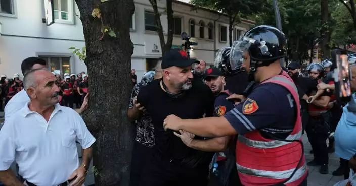 阿爾巴尼亞反庫什納發展項目示威百日爆衝突