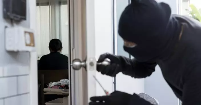 離譜！東京男教師夥同學生闖民居  扮「犯罪導師」教搜純金變賣