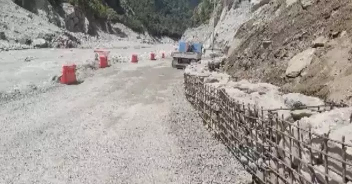 西藏吉隆口岸泥石流救援持續 超2,300人搜救電力通訊恢復
