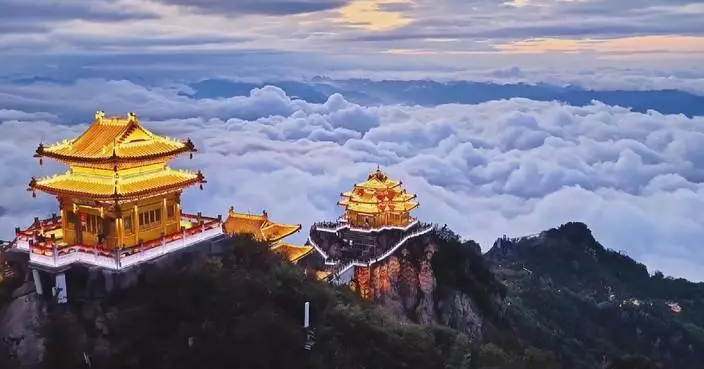 內蒙古河南雲霧繚繞 濕地山脈化夢幻景致