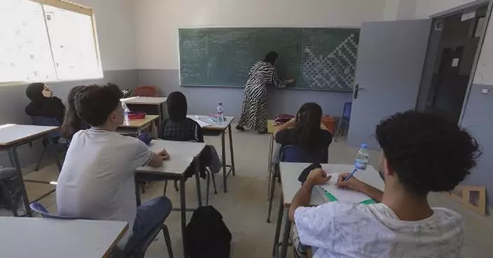 黎巴嫩南部新學年開課 課室兼作收容所