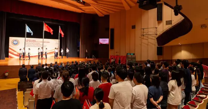 浸大升旗儀式慶祝77周年國慶 學生升旗隊員分享訪京體驗