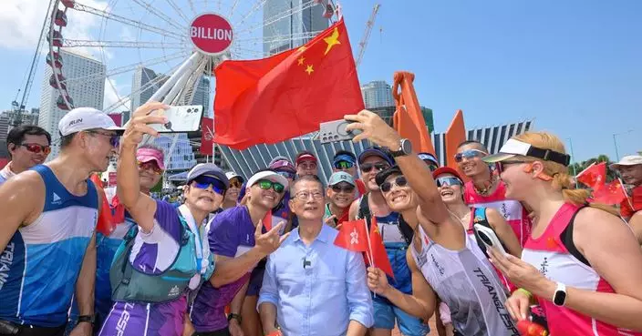 陳茂波稱國慶黃金周氣氛濃厚 有助商戶生意增長