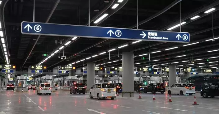 萬聖節周末深宵料皇崗口岸出境高峰 陳國基：私家車過關恐等逾1小時