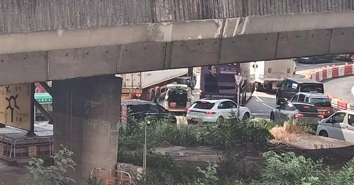 青馬大橋4車相撞1人傷 往九龍部分行車線封閉交通繁忙