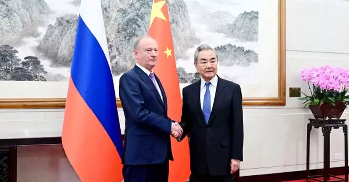 王毅與俄羅斯總統助理會面 稱願與俄方維護彼此正當海洋權益