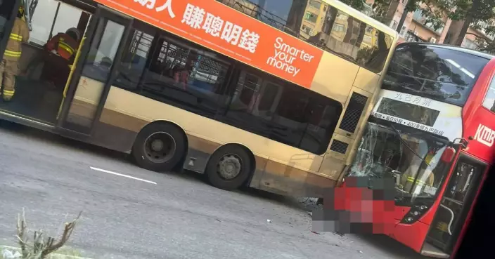 屯門鳴琴路2九巴士相撞 乘客車長共9人受輕傷