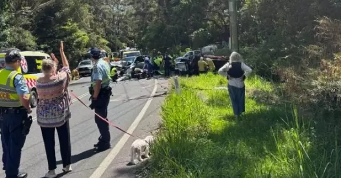 澳洲新南威爾士州3車相撞 兩司機當場亡1人重傷