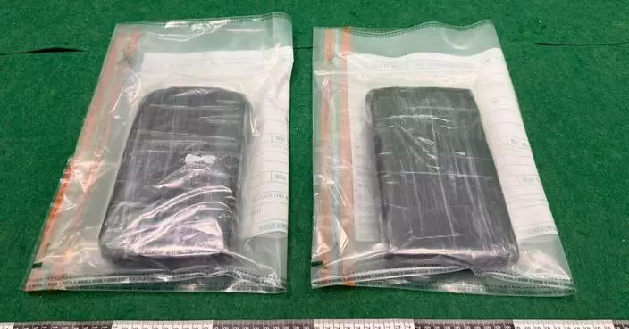 海關機場偵破兩宗入境旅客販毒案 檢約值255萬元懷疑可卡因及大麻花