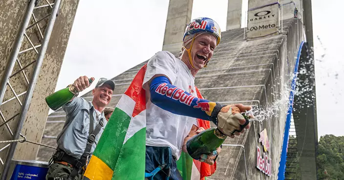 216 米高橋拱、600 條橫桿 Thomas van Tonder 完成《Red Bull Bridge Bars》創首例