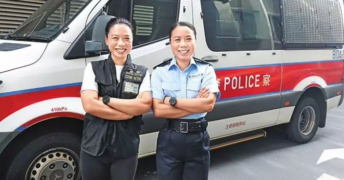 《警聲》專訪孖生姊妹花  黃潔清黃潔瑩受《學警出更》啟發齊齊投身警隊