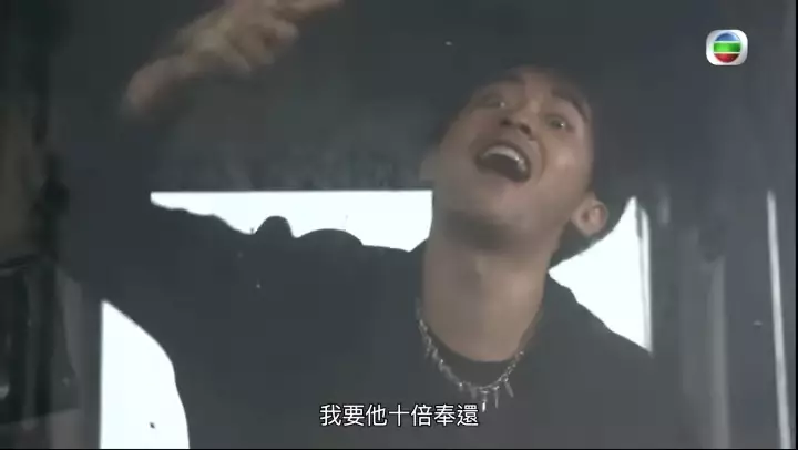 網民仲大讚阮浩棕把「變態富二代」演得入型入格。