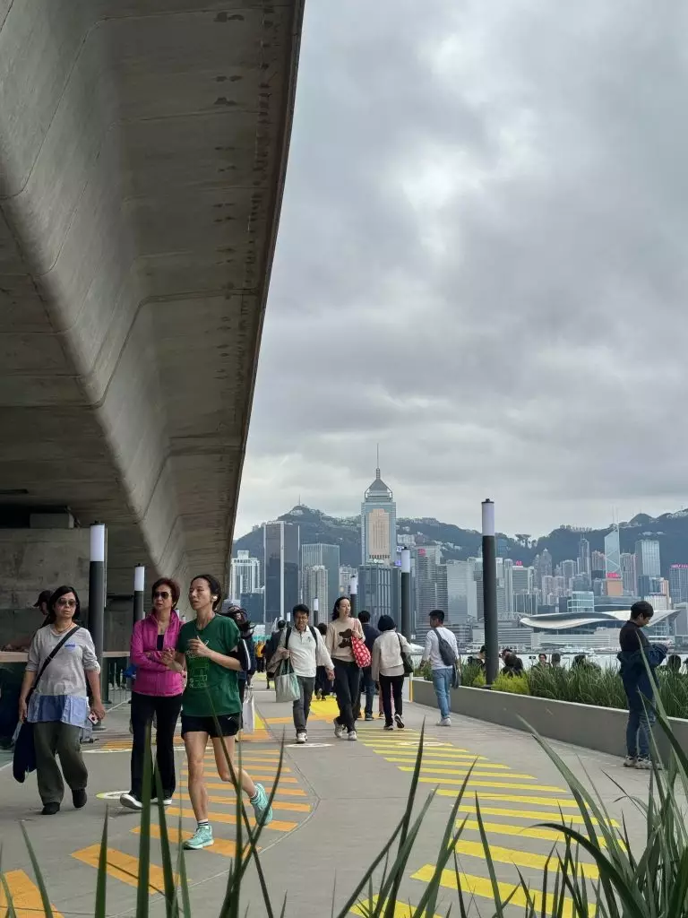 巴士的報記者攝