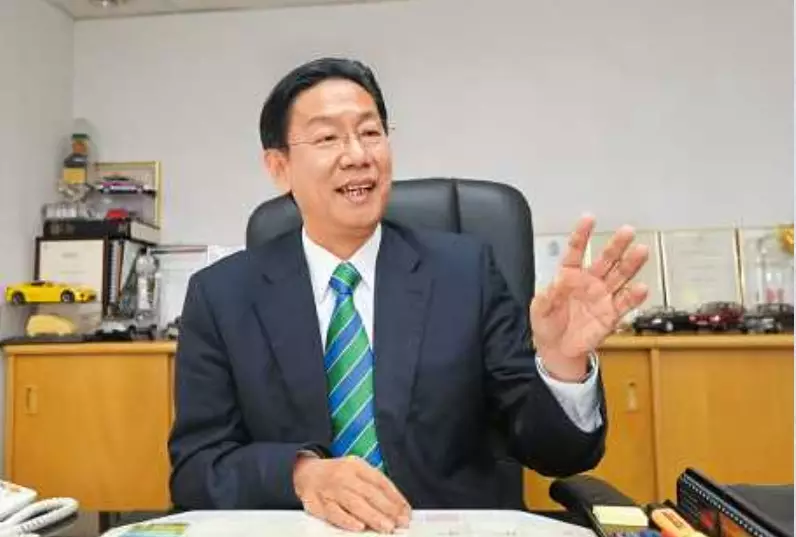 羅少雄提醒學神不要偷雞違法駕車。資料圖片