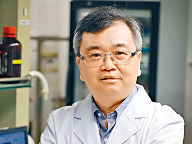 香港大學工程學院土木工程系張彤教授是環境微生物學和廢水微生物學的專家。