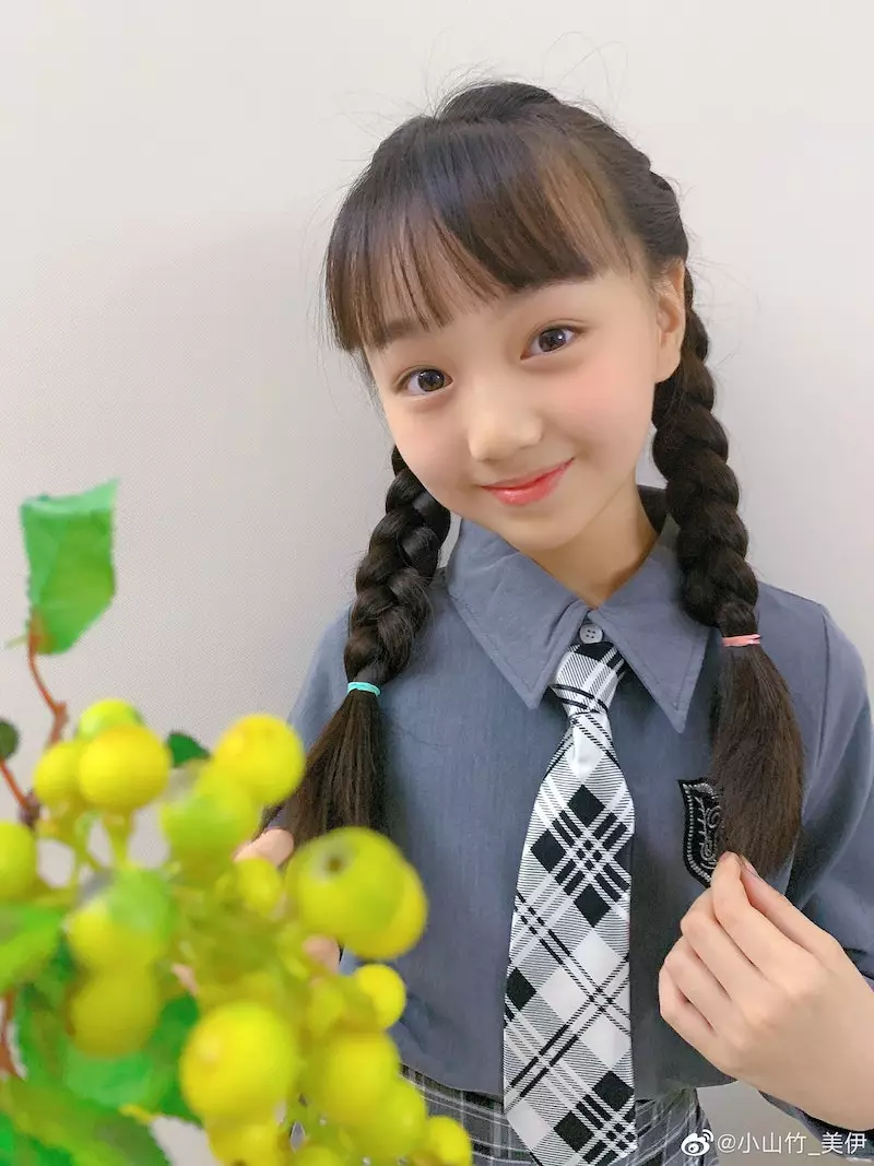 轉眼間小山竹原來已經10歲。