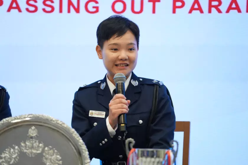 見習督察范婕妍在英國擔任策騎員的經歷，令她明白面對挫折時不應退縮，並將這份決心帶入未來的警務工作。巴士的報記者攝