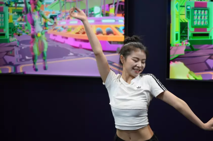 SIGGRAPH Asia 2025 於灣仔會展舉行，匯聚全球業界展示人工智能、動畫及即時動捕等電腦圖形與創作技術最新發展。巴士的報記者攝