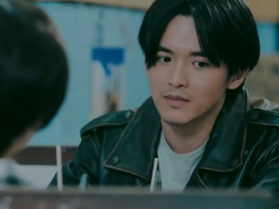 阮浩棕在TVB劇《我家無難事》飾演年輕版郭忠石。