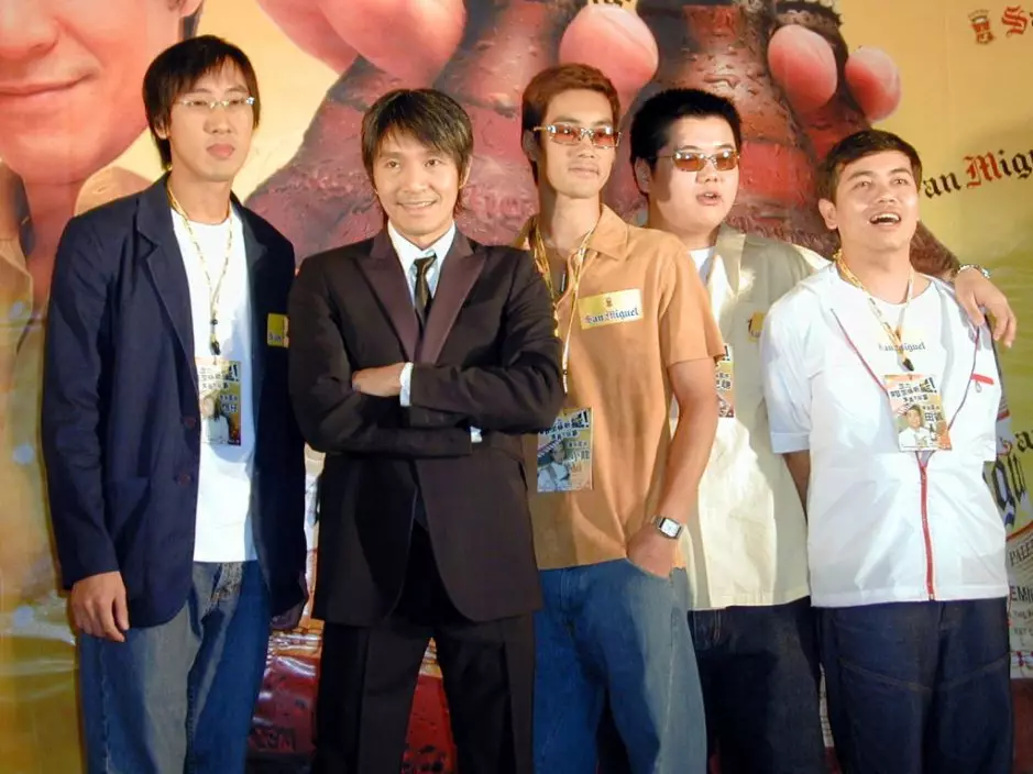 周星馳90年代中成立個人公司,即邀田啟文加入他的班底,但他被周星馳重用就疑似令李力持眼紅。