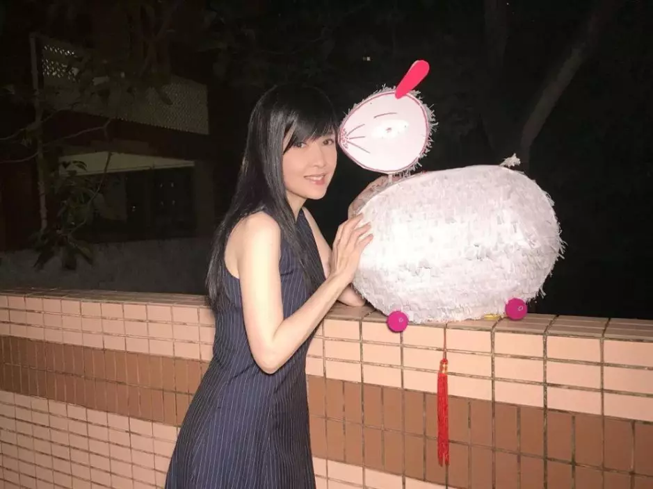 周慧敏每逢佳節都會於社交平台發文祝福粉絲。