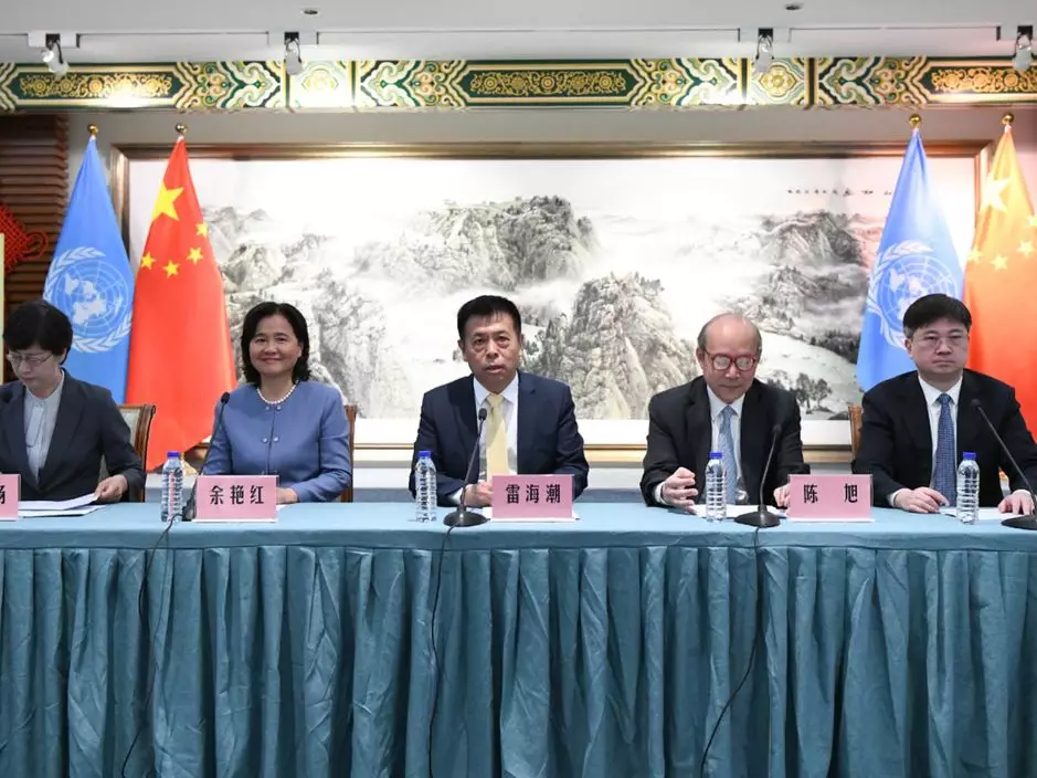 代表團在瑞士日內瓦會見傳媒。新華社圖片