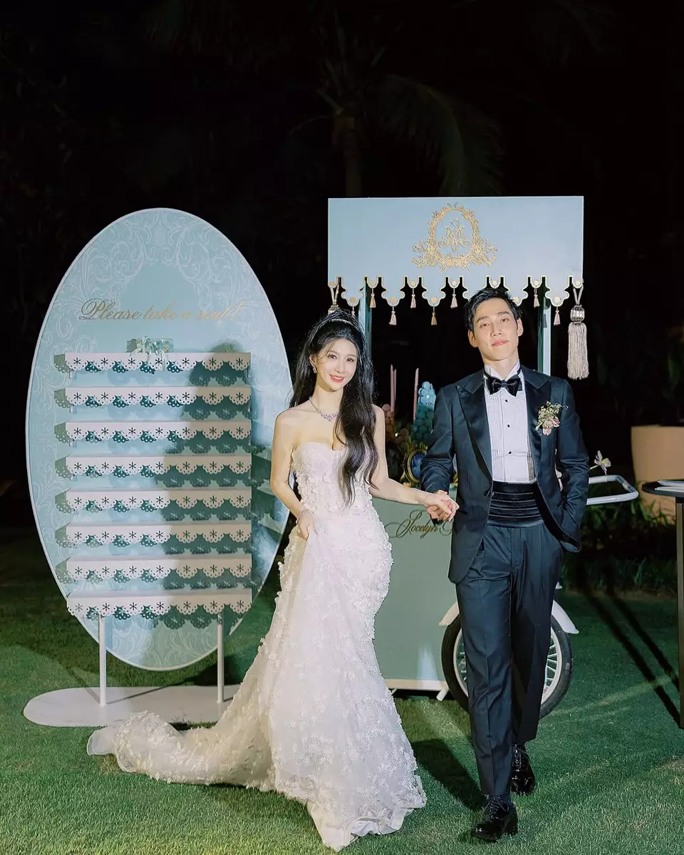 Jocelyn貼上在越南的度假村酒店的婚宴相片