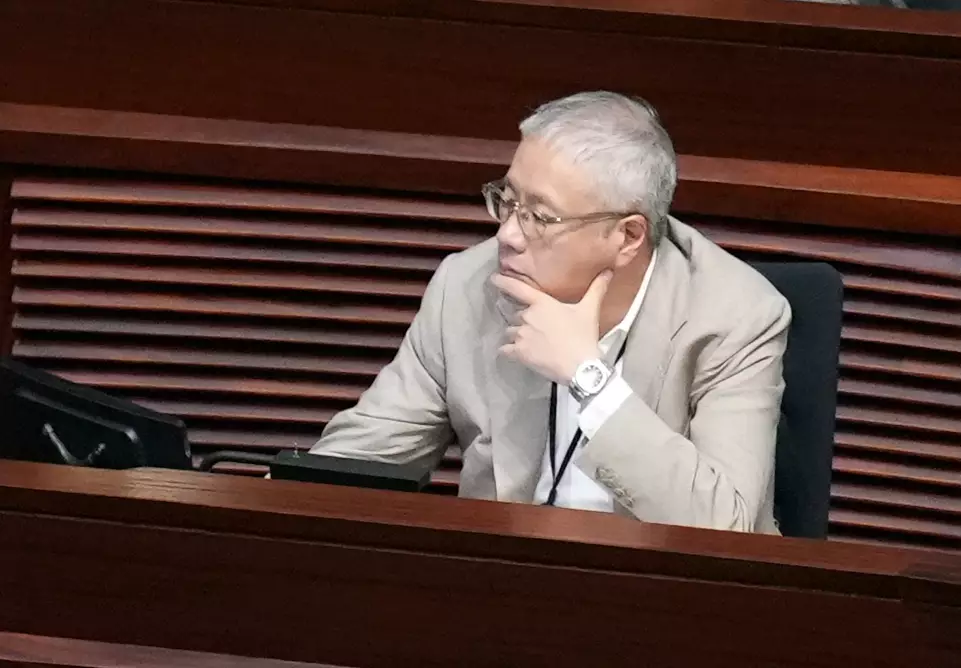 選委會界管浩鳴質疑安排苛刻。資料圖片