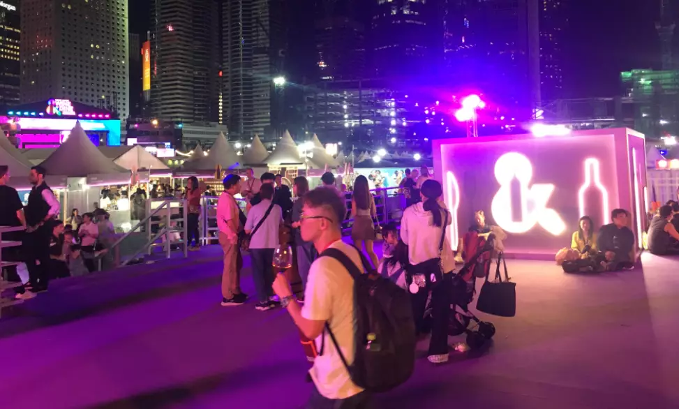 巴士的報記者攝