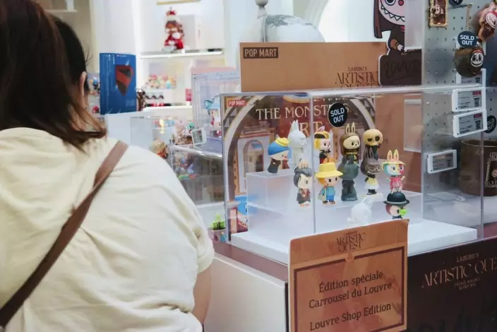 Labubu玩偶全球都有粉絲。